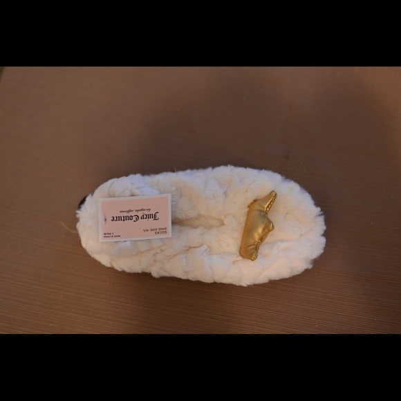 Brand NEW Kids Juicy Couture Slippers With Tags - Picture 2 of 6